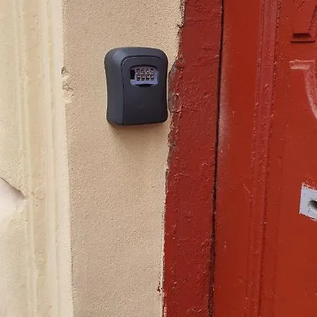 Grey House * Brașov