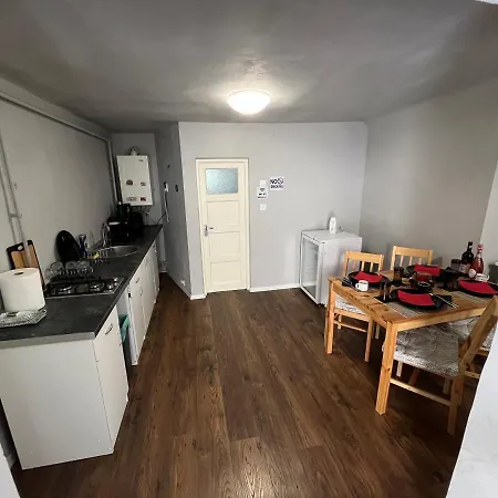 Grey House Apartment Brașov